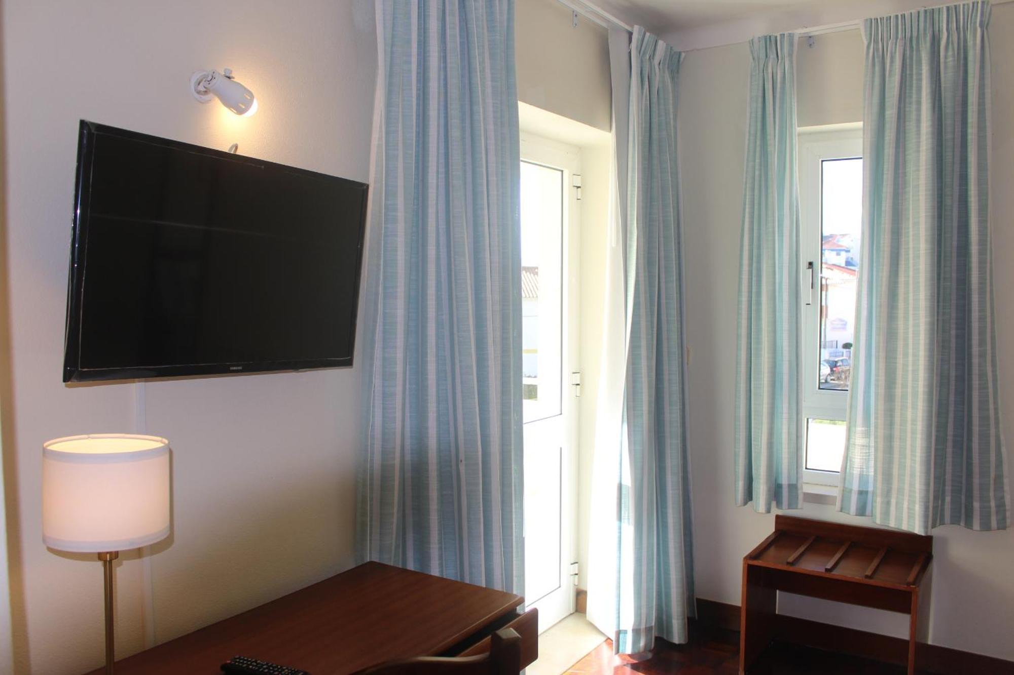 Hotel Santo Antonio Da Baia Sao Martinho do Porto Εξωτερικό φωτογραφία